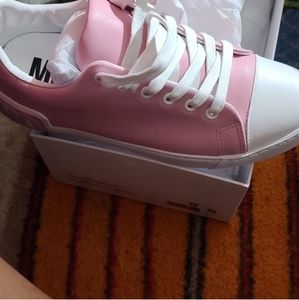 ❤️‍🔥MOSCHINO SNEAKERS ❤️‍🔥